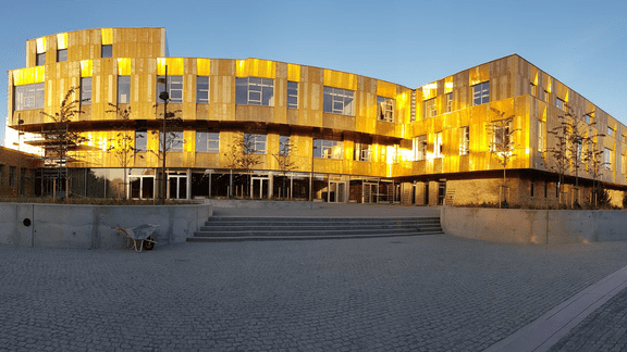 Bornholms Sundheds- og Sygeplejeskoles Bornholmerpakke. Photo by Jess Bailey